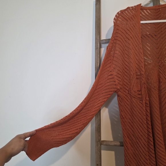 ⭐️40% Off⭐️ Burnt Orange Loose Knit Fringe Cardigan - Picture 5 of 7